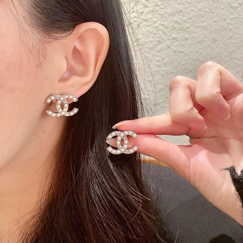 Chanel Earrings Elegant 223745
