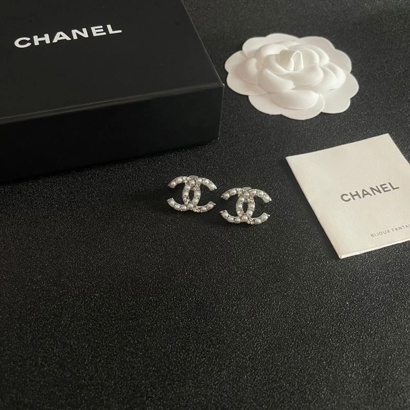 Chanel Earrings Elegant 223745