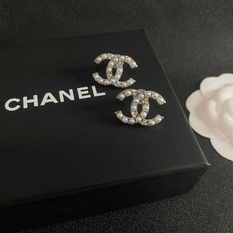 Chanel Earrings Elegant 223745