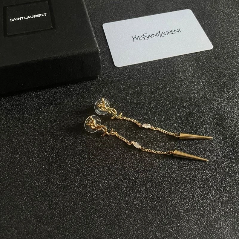 Chanel Earrings Effortless 223738