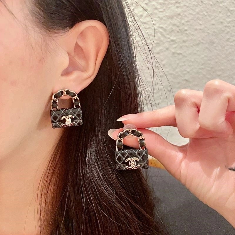 Chanel Earrings QuickDry 223747