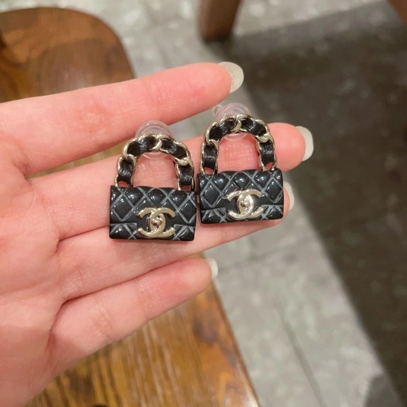 Chanel Earrings QuickDry 223747