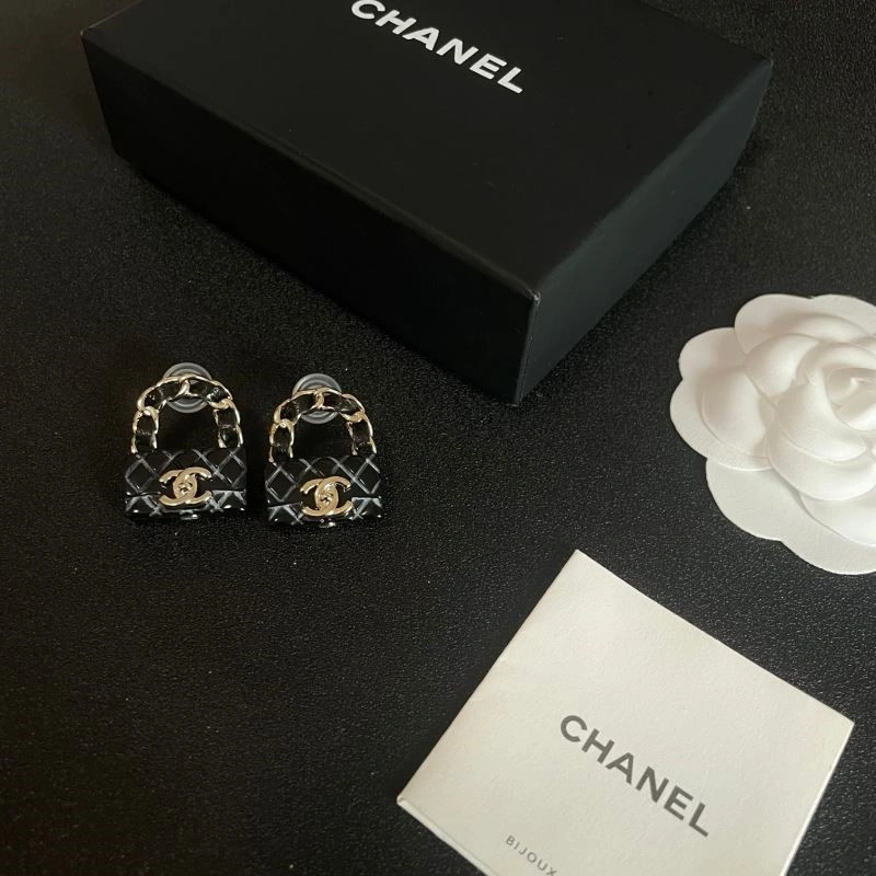 Chanel Earrings QuickDry 223747
