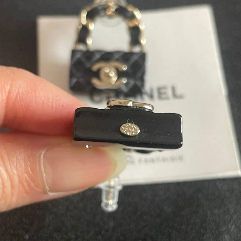 Chanel Earrings QuickDry 223747