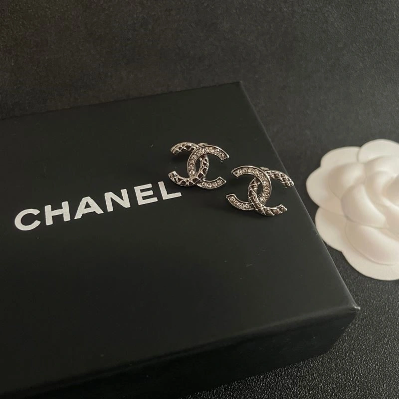 Chanel Earrings StreetReady 223783