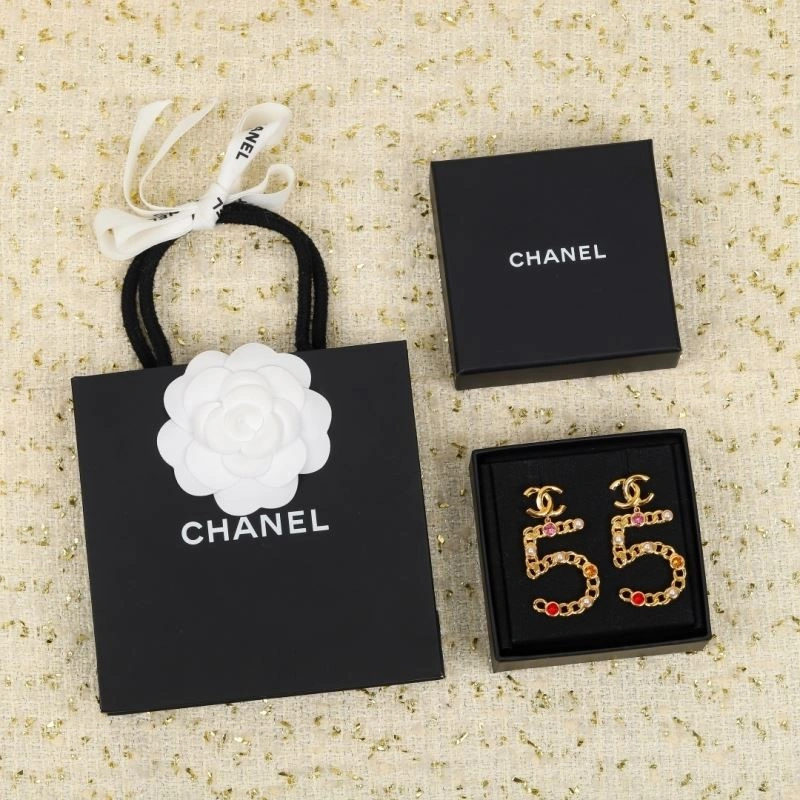 Chanel Earrings Trendsetting 223731