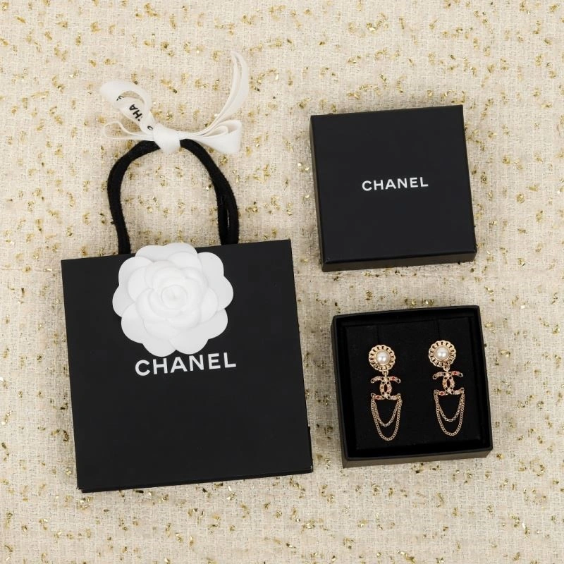 MoistureWicking Chanel Earrings 223721