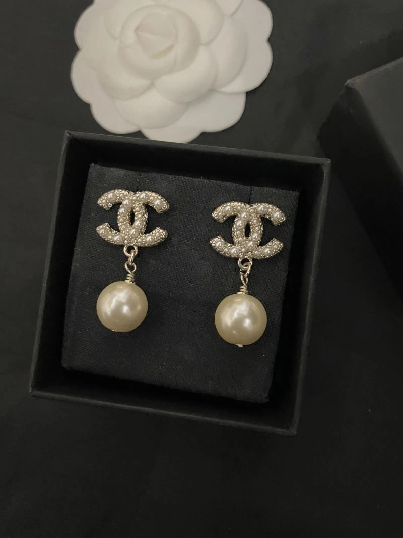 Chanel Earrings FreshLook 223732