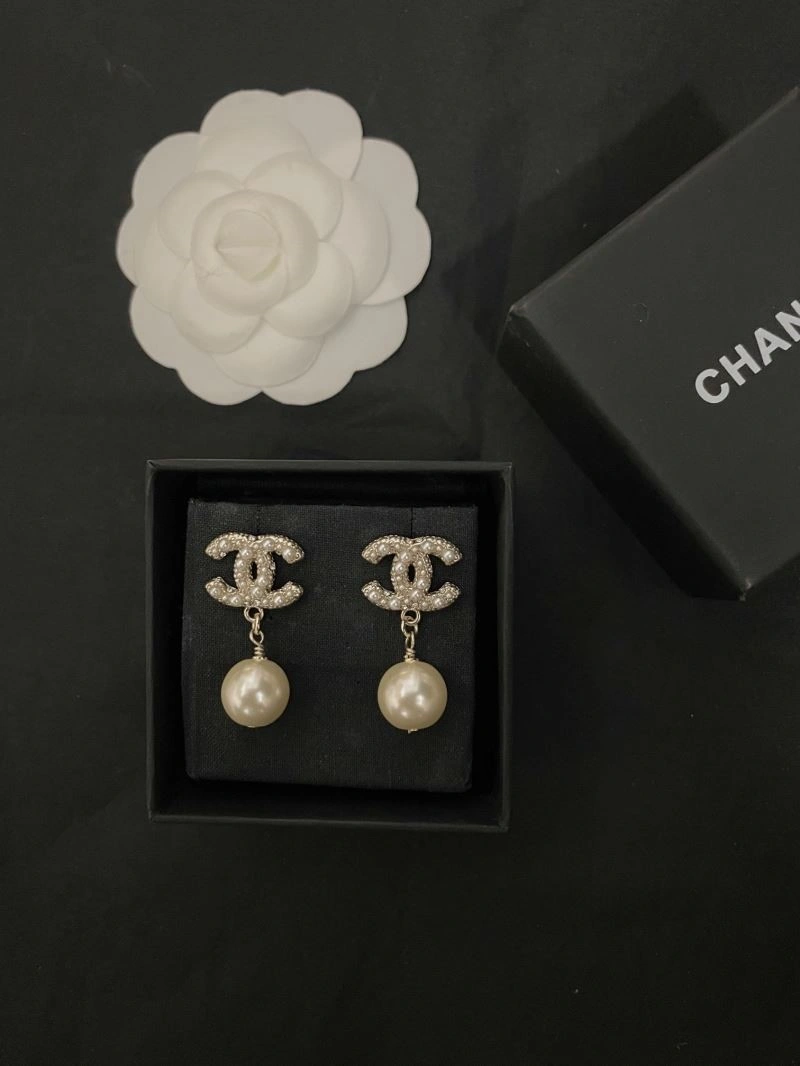 Chanel Earrings FreshLook 223732