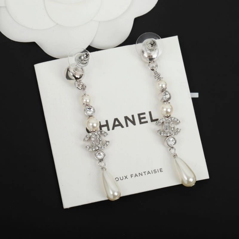 Chanel Earrings ModernLook 223709