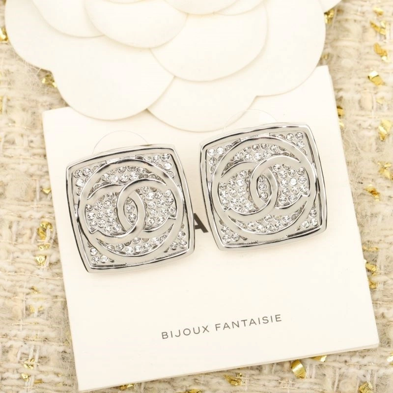 RelaxedFit Chanel Earrings 223716