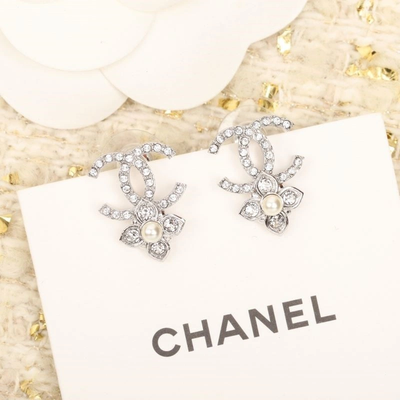 Chanel Earrings Breathable 223700