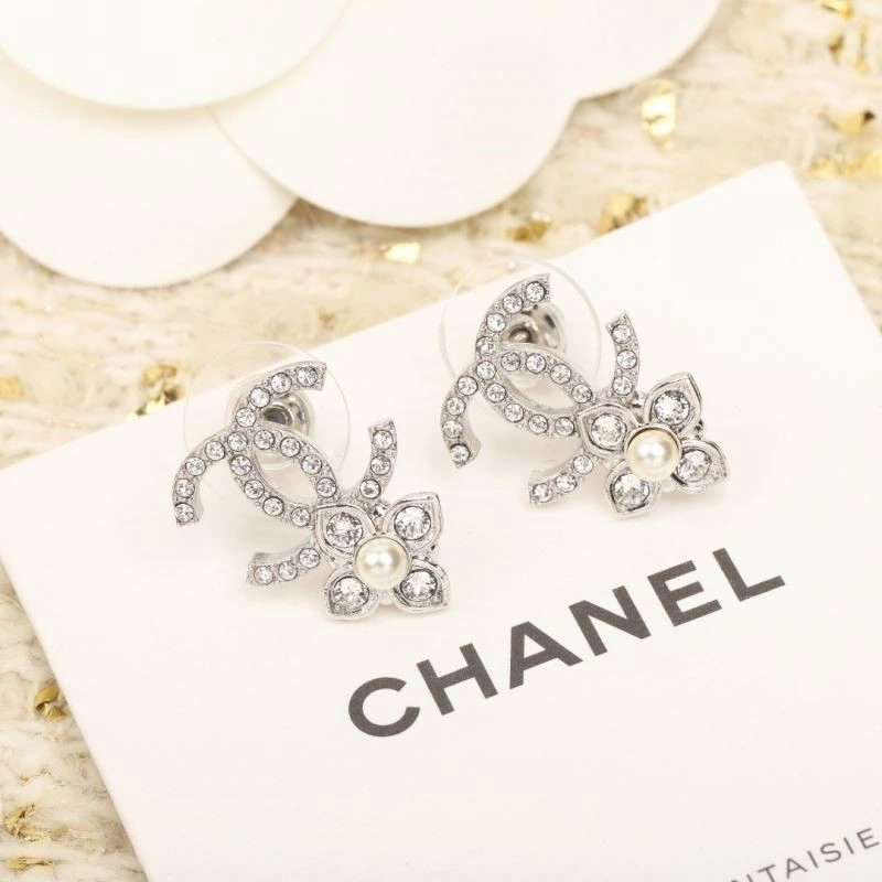 Chanel Earrings Breathable 223700
