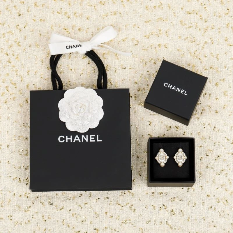 Chanel Earrings EasyMatch 223717