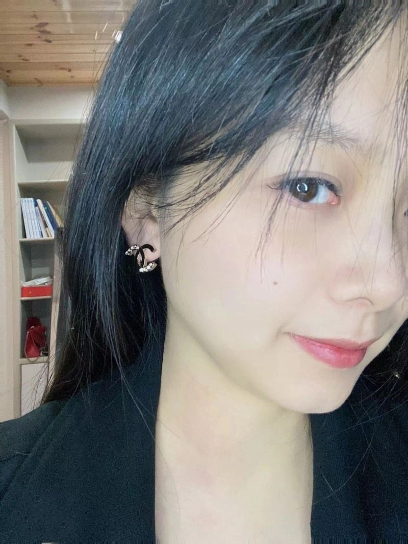 Durable Chanel Earrings 223764