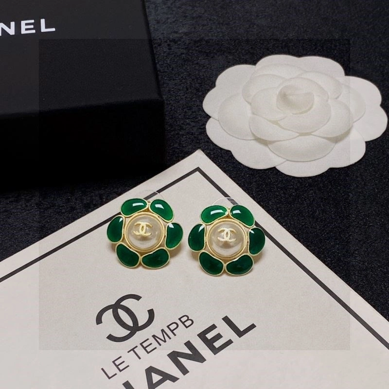 Comfortable Chanel Earrings 223754