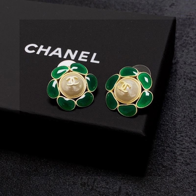Comfortable Chanel Earrings 223754