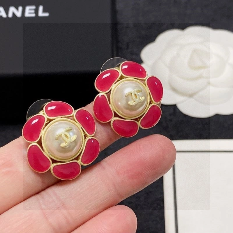 Elegant Chanel Earrings 223695