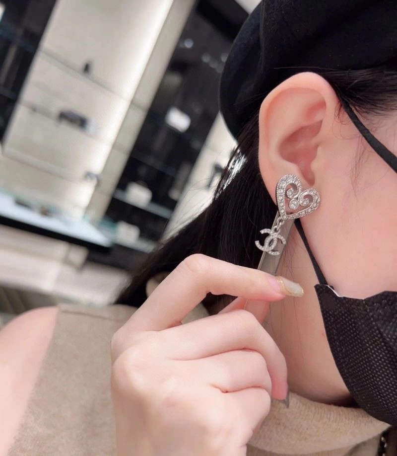 Chic Chanel Earrings 223681