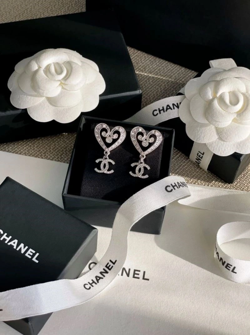 Chic Chanel Earrings 223681