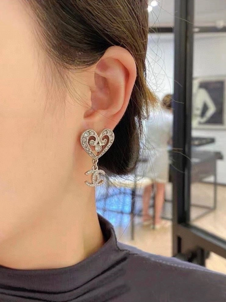 Chic Chanel Earrings 223681