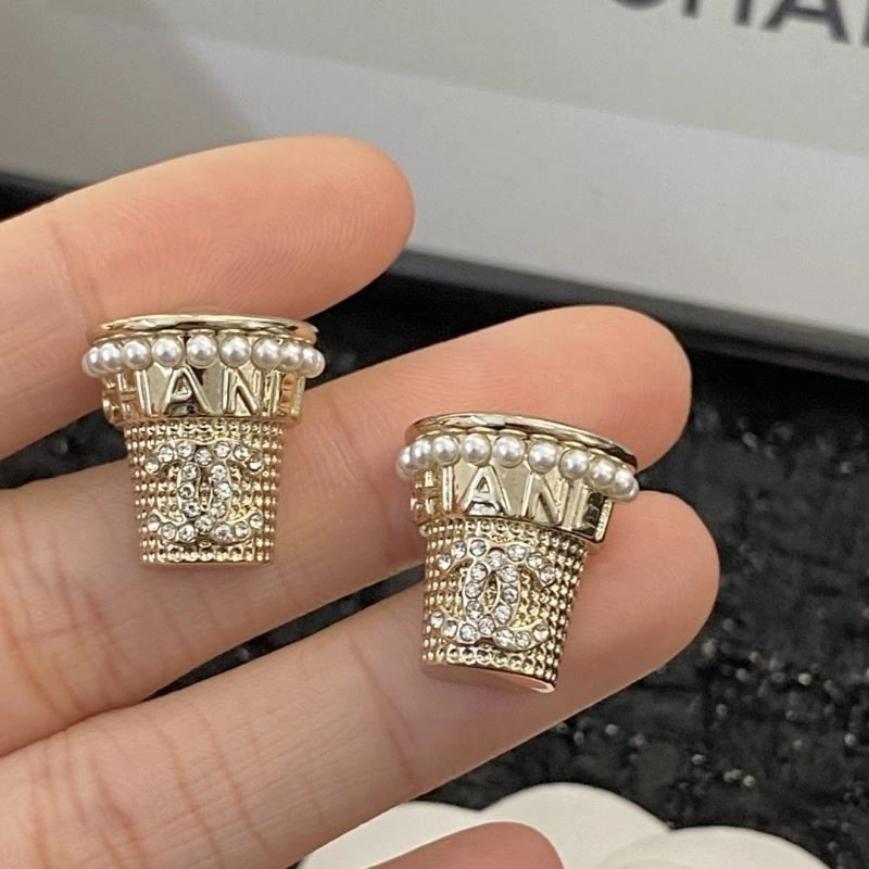 Chanel Earrings Cozy 223690
