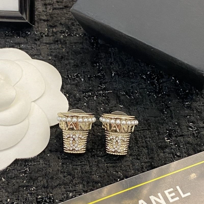 Chanel Earrings Cozy 223690