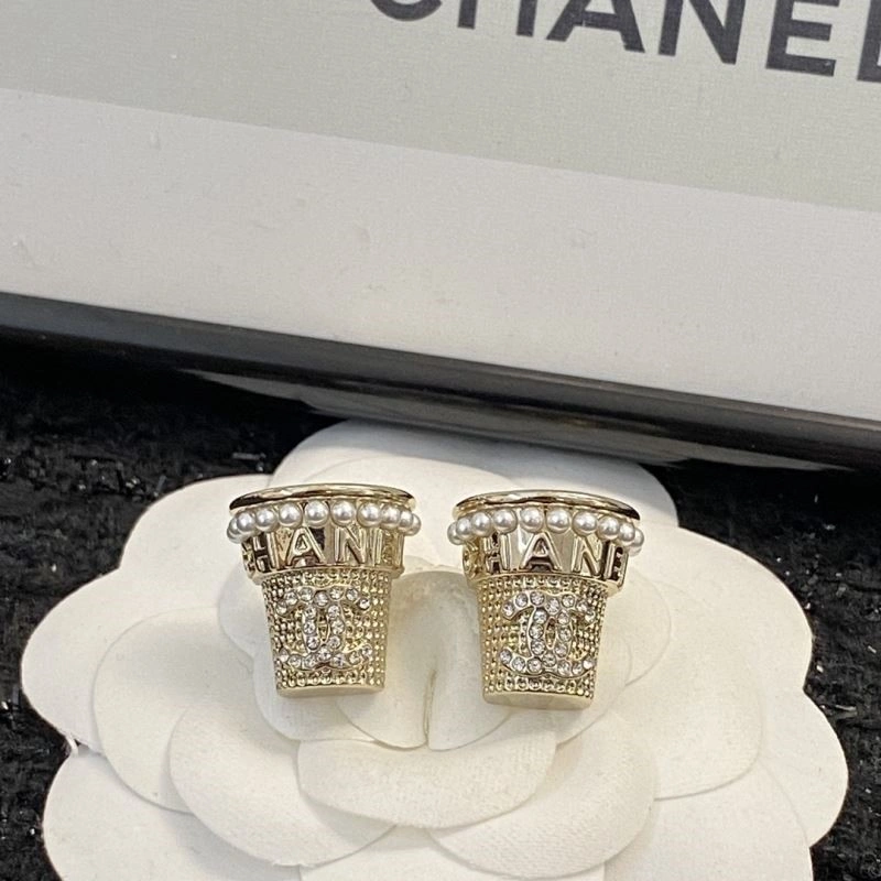 Chanel Earrings Cozy 223690