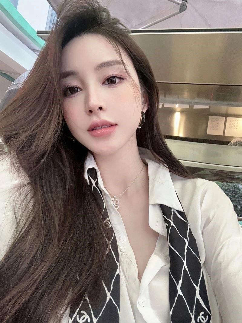 Cozy Chanel Earrings 223691