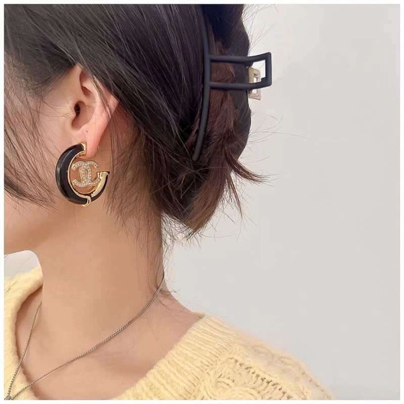 Cozy Chanel Earrings 223691