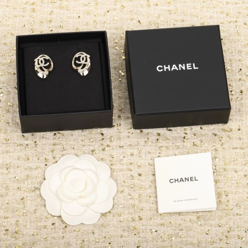 Chanel Earrings Lightweight 223671
