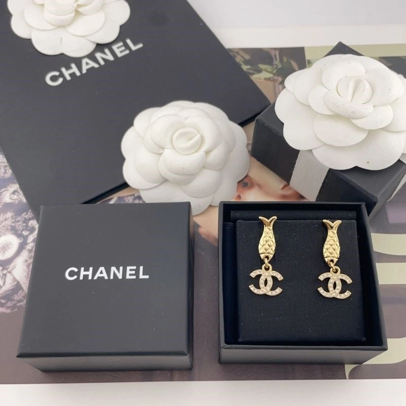 Chanel Earrings Breathable 223687