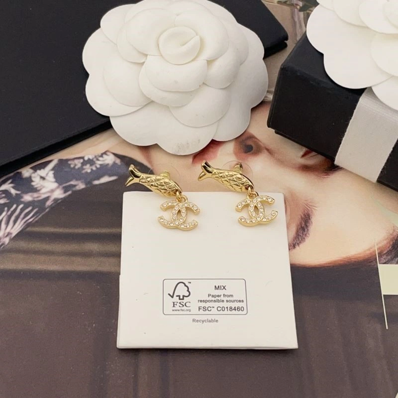 Chanel Earrings Breathable 223687