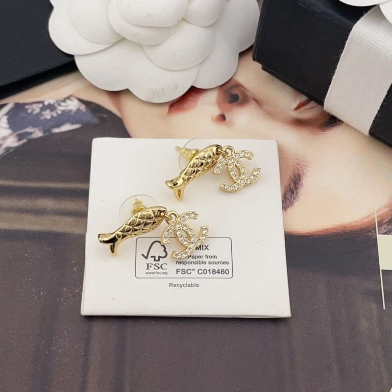 Chanel Earrings Breathable 223687