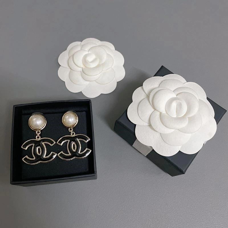 Chanel Earrings Sophisticated 223689