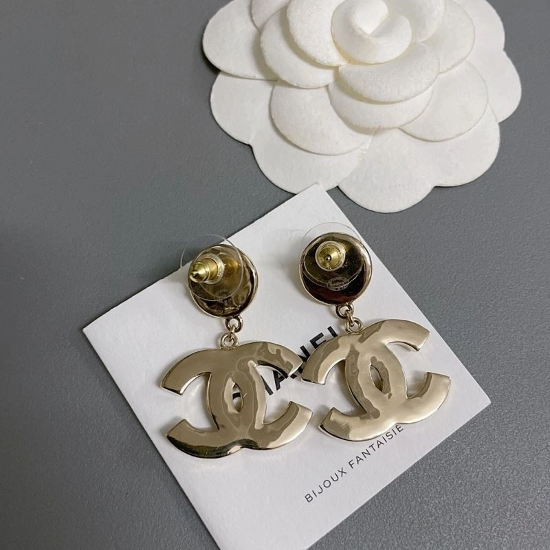 Chanel Earrings Sophisticated 223689