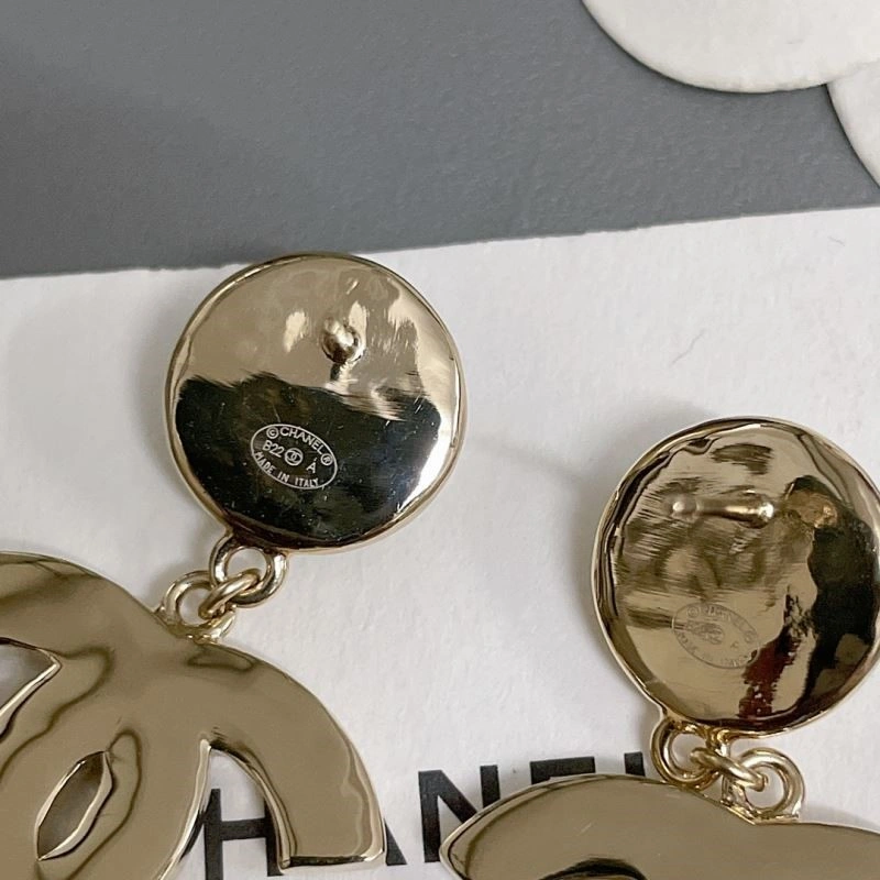 Chanel Earrings Sophisticated 223689