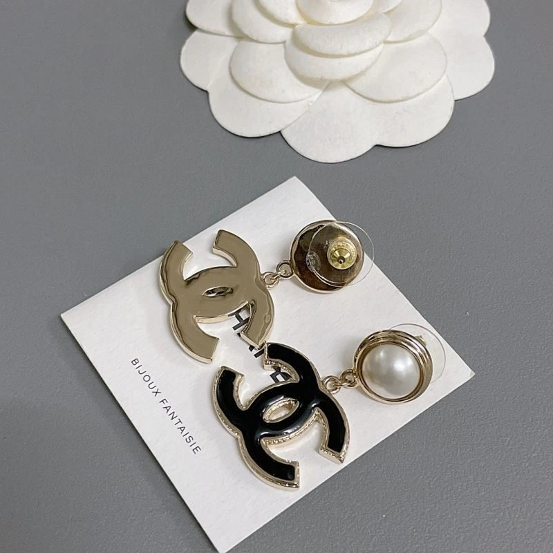 Chanel Earrings Sophisticated 223689