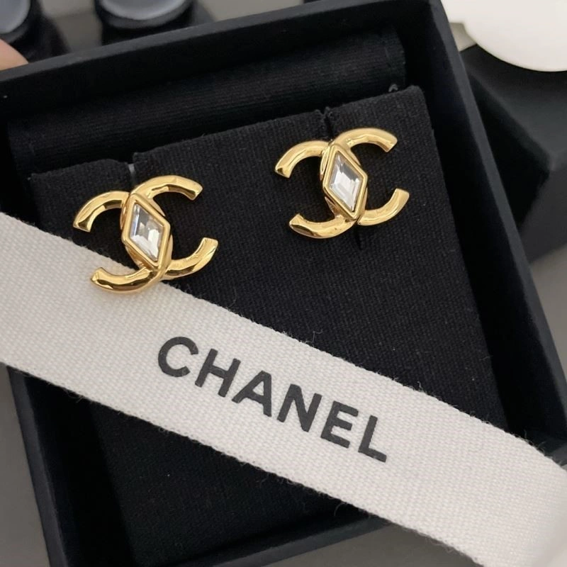 Reliable Chanel Earrings 223682