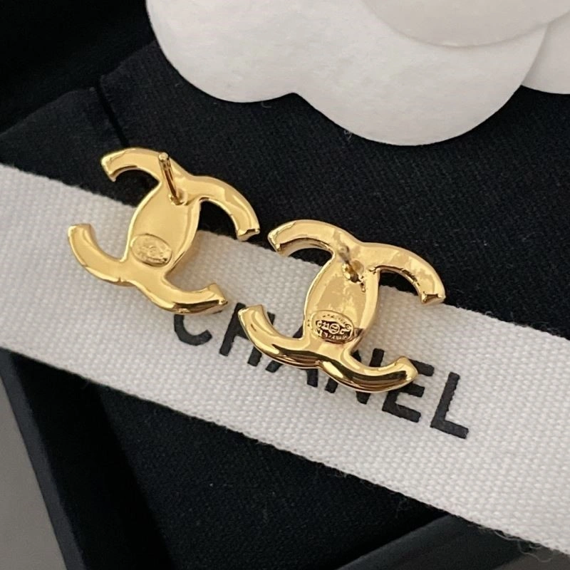 Reliable Chanel Earrings 223682