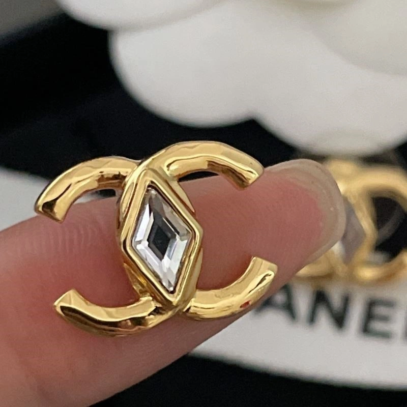 Reliable Chanel Earrings 223682