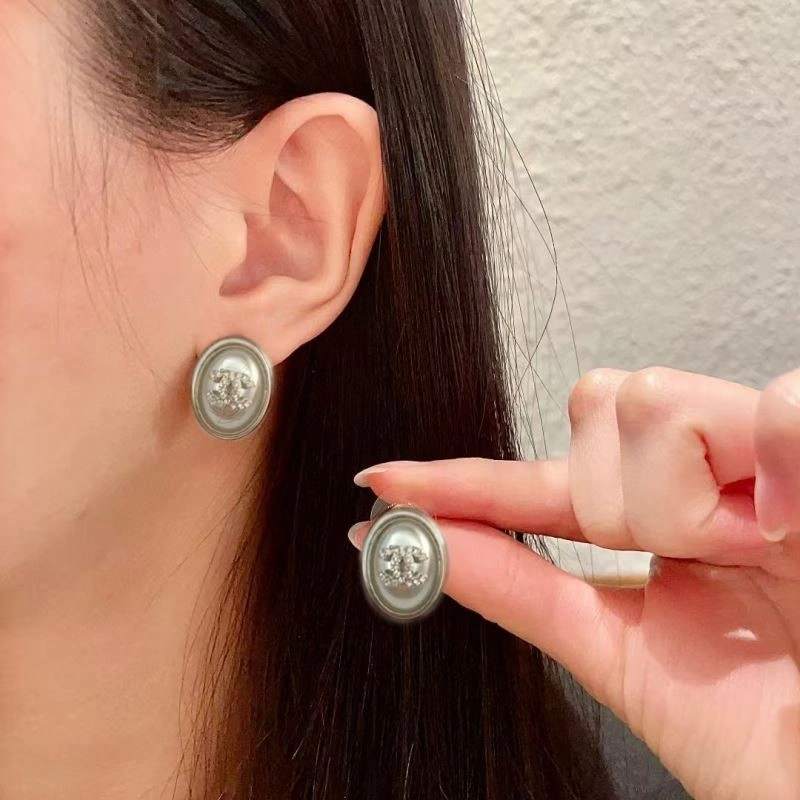 Chanel Earrings UrbanChic 223696