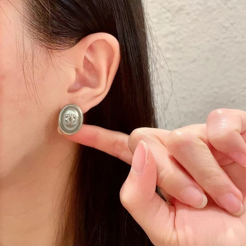 Chanel Earrings UrbanChic 223696