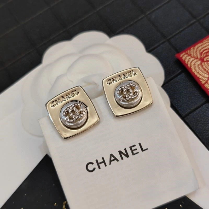 Chanel Earrings Lightweight 223735