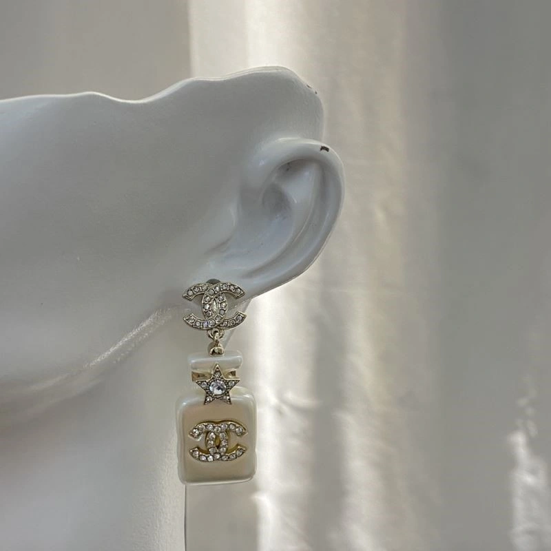 Chanel Earrings QuickDry 223675