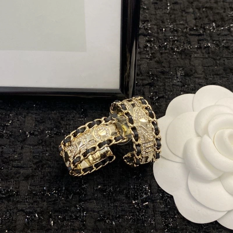 Chanel Earrings Modern 223658