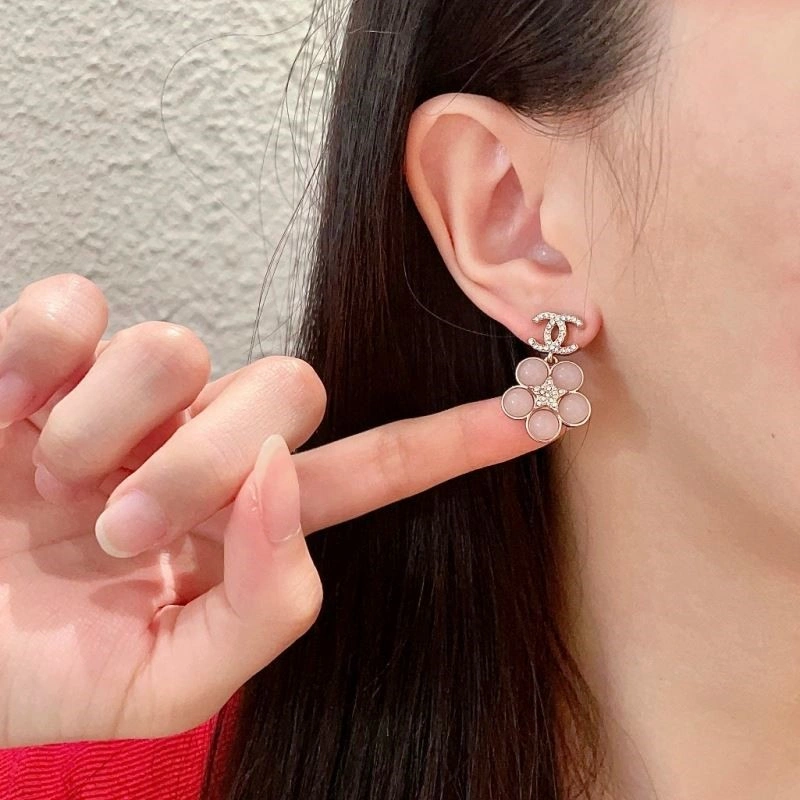Breathable Chanel Earrings 223651