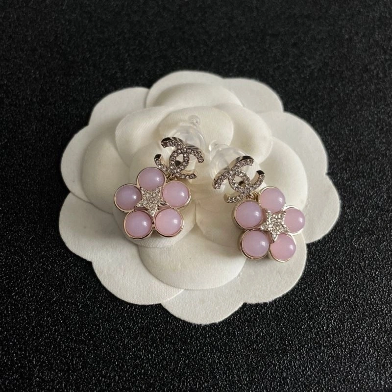 Breathable Chanel Earrings 223651