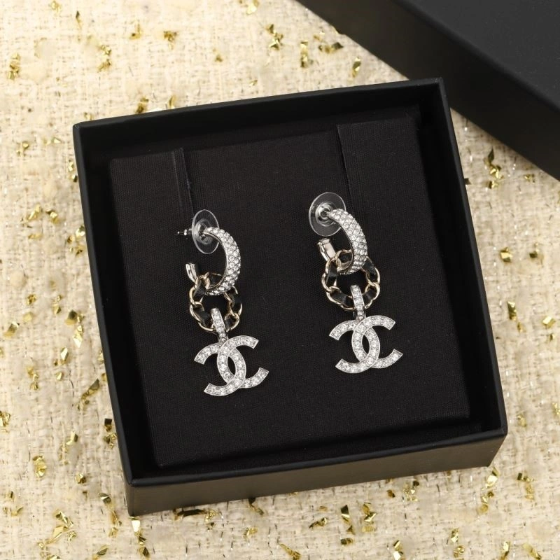 Compact Chanel Earrings 223677