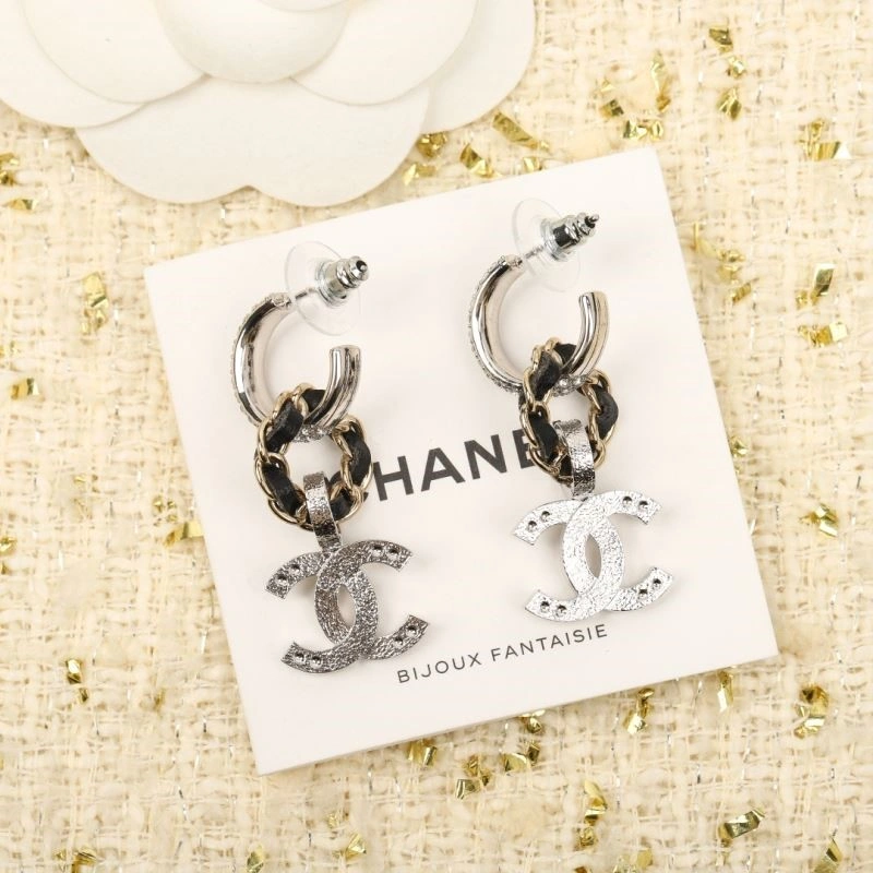 Compact Chanel Earrings 223677